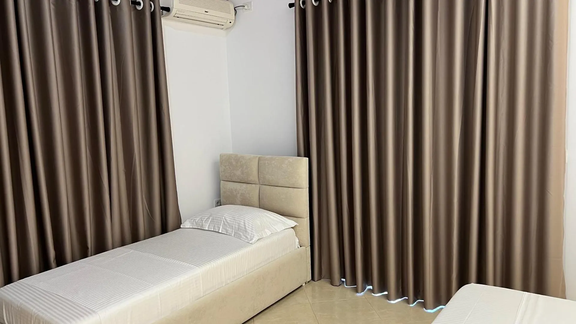 Dine Hotel Ksamil