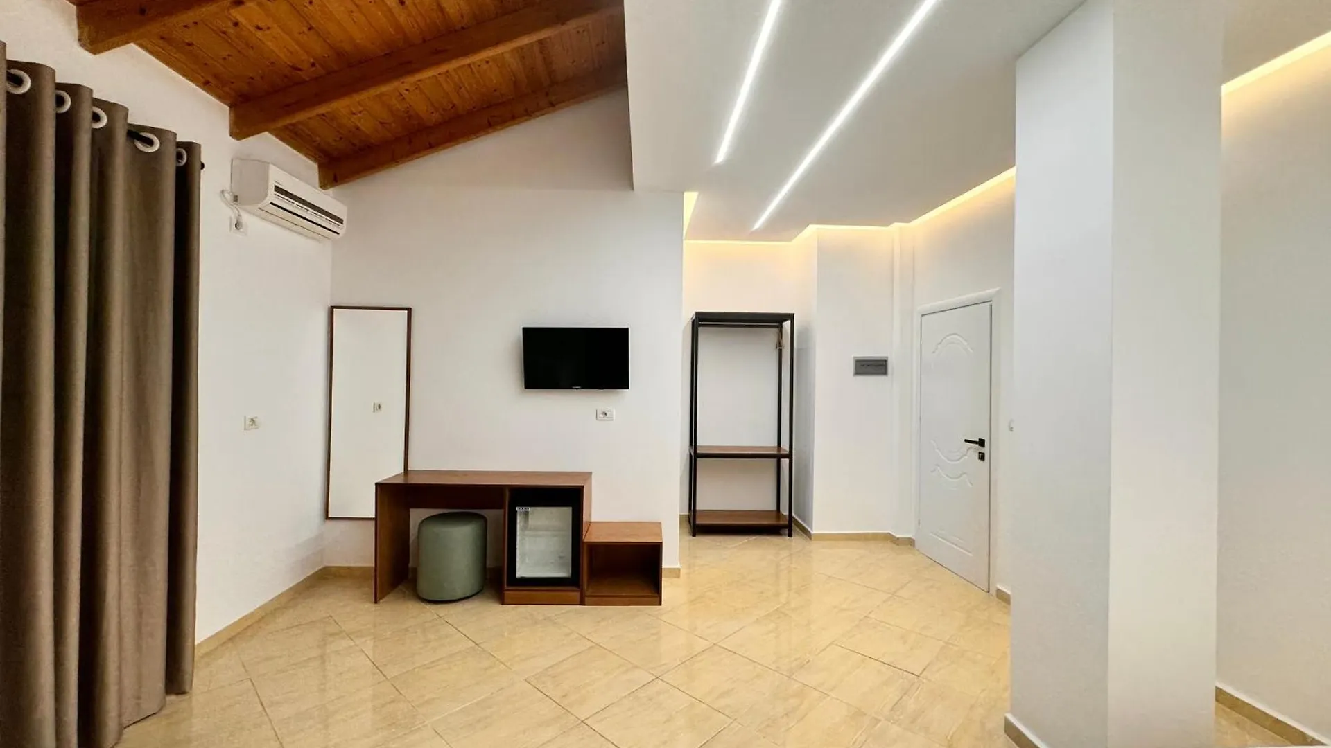 Apartment Dine Hotel Ksamil Albania