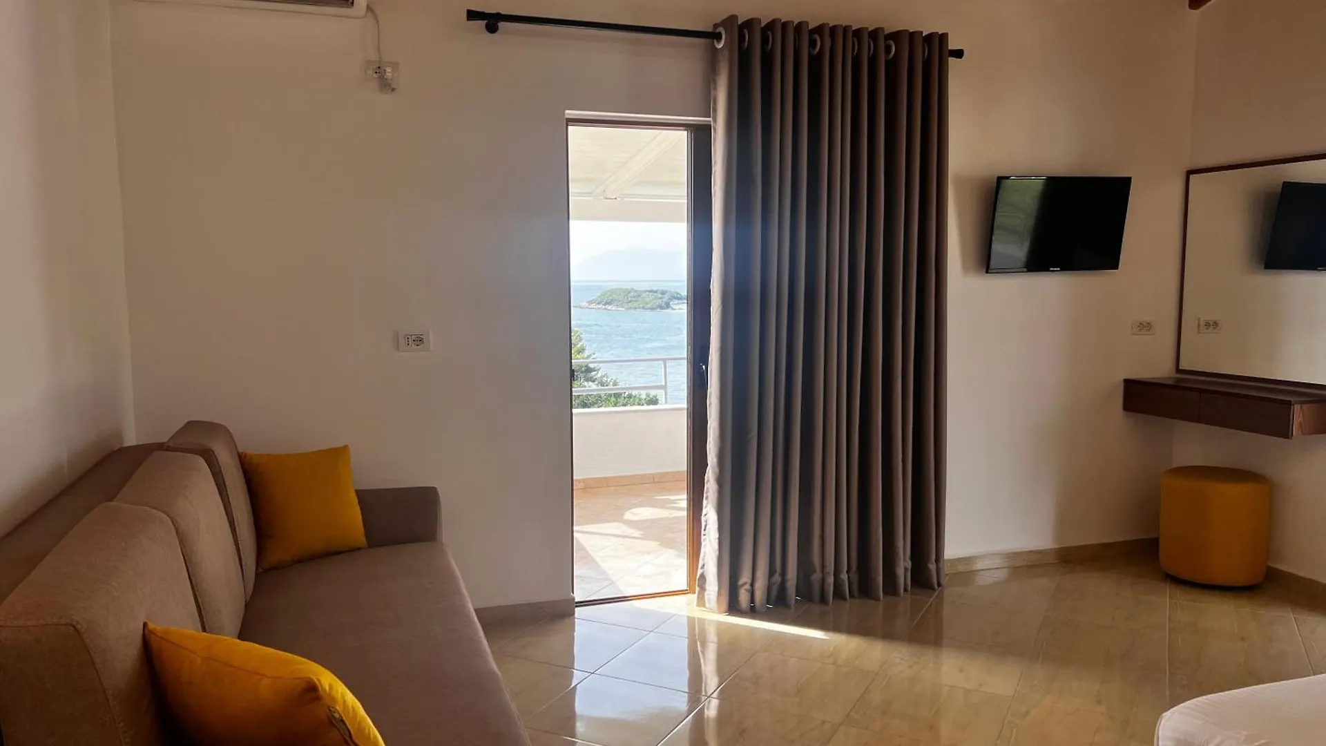 Apartment Dine Hotel Ksamil Albania