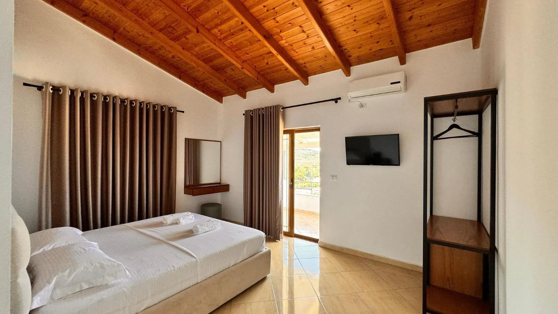 Apartment Dine Hotel Ksamil