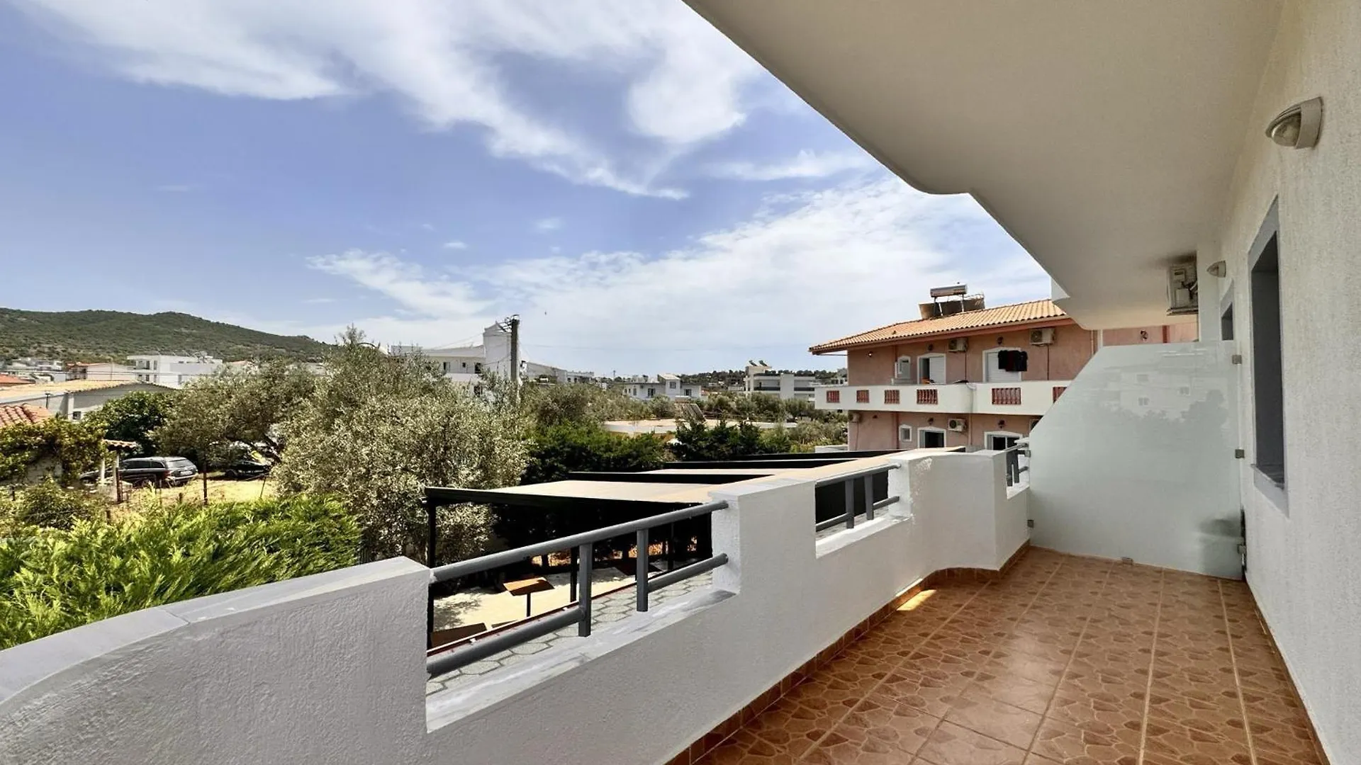 Dine Hotel Ksamil