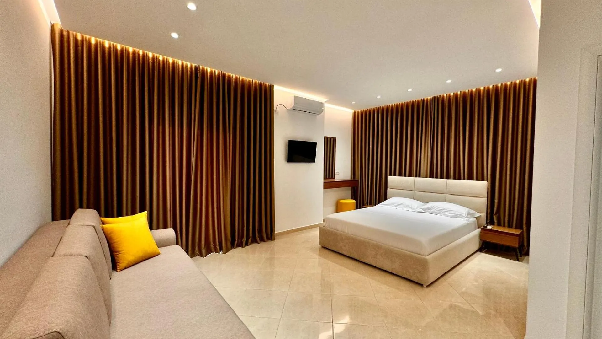 Dine Hotel Ksamil