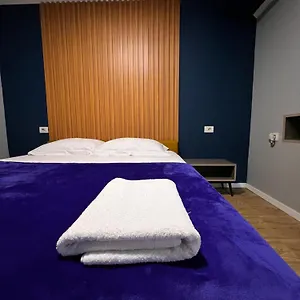 https://nice-apartment-with-a-great-location.hotels-in-tirana.com