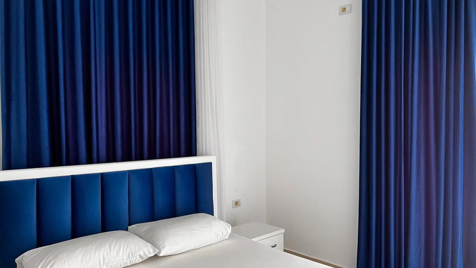 Dine Hotel Ksamil Apartment